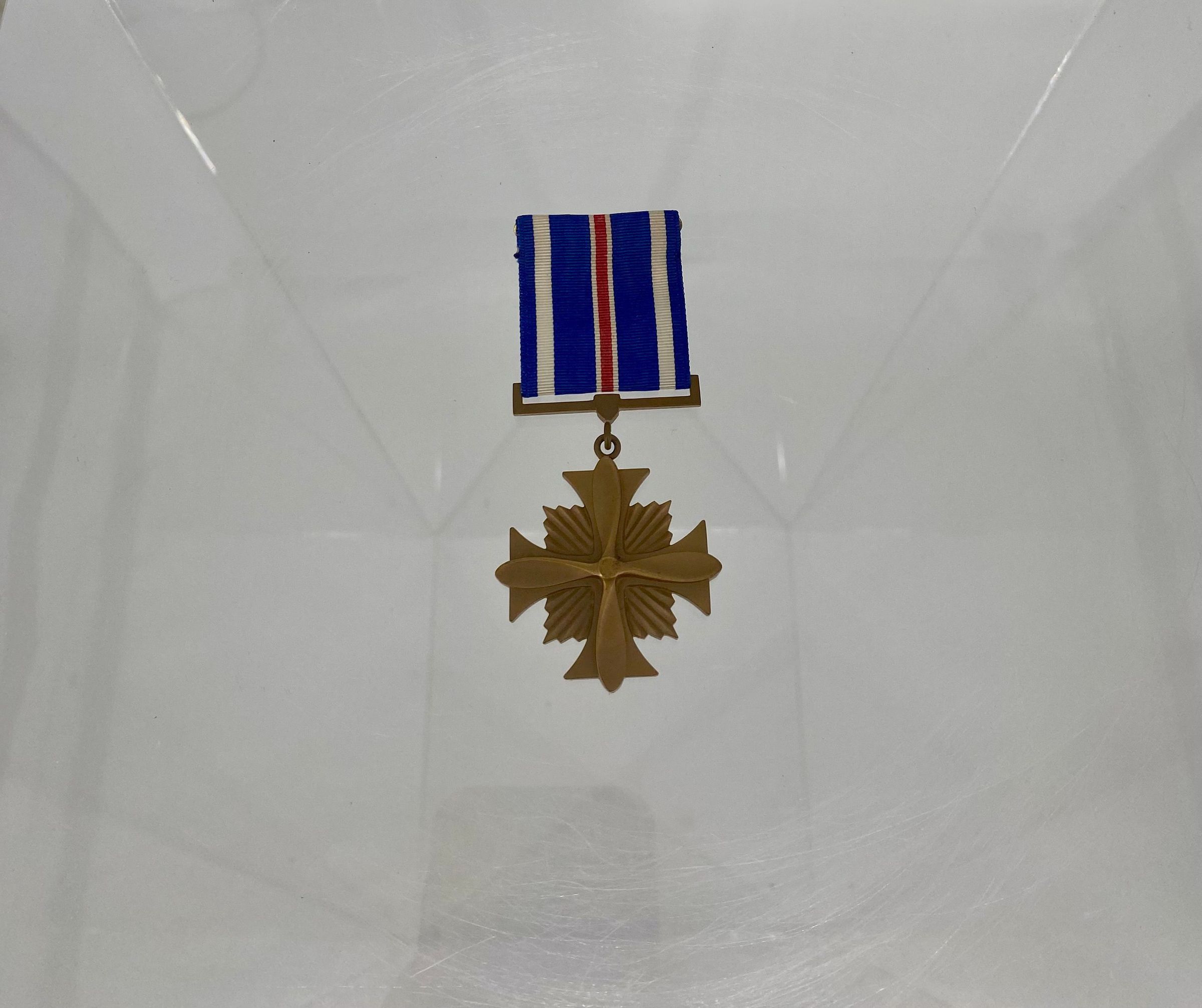 Primary Image of Distinguished Flying Cross of James H. Flatley, Jr.