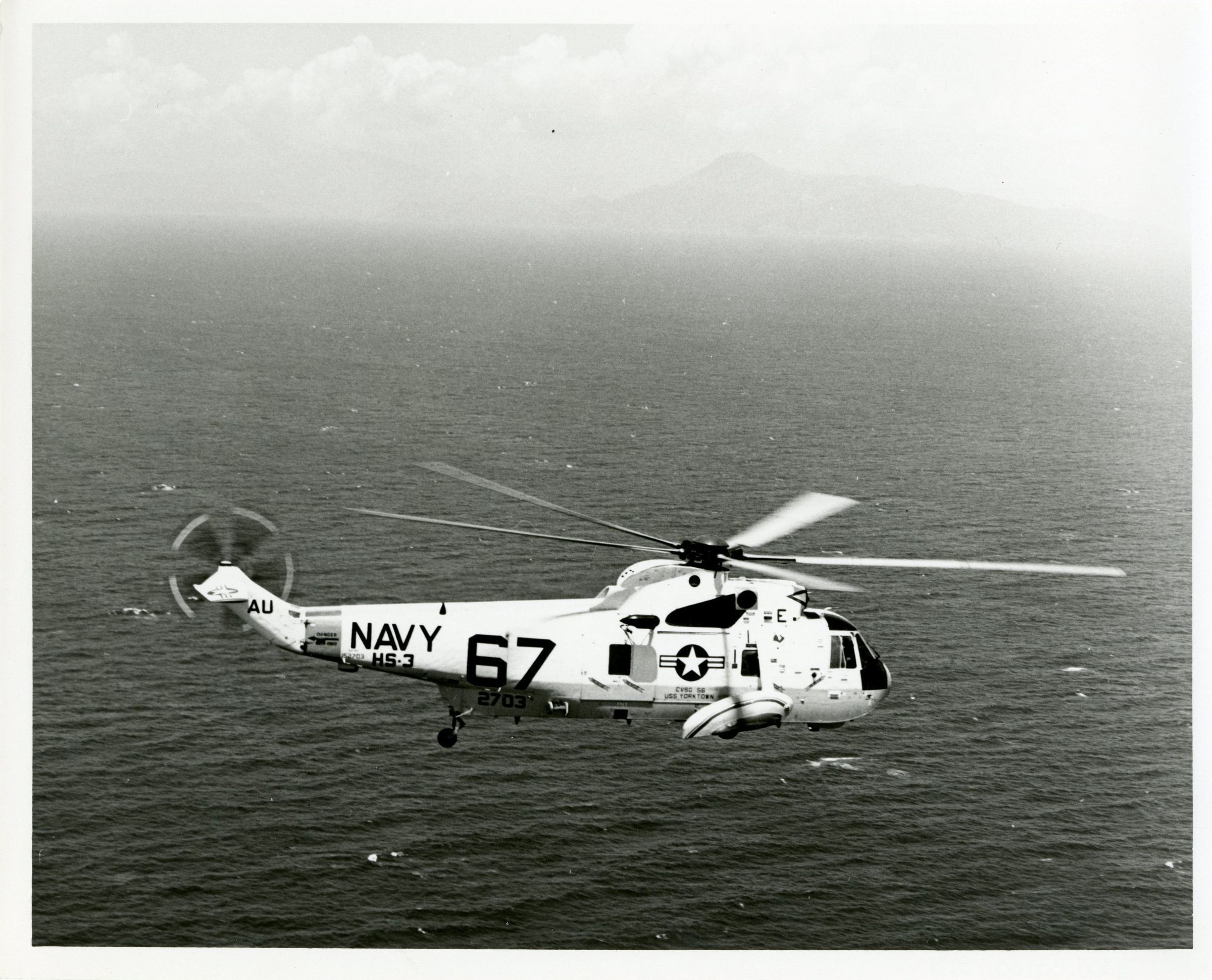 Primary Image of SH-3 Sea King Helicopter in Flight