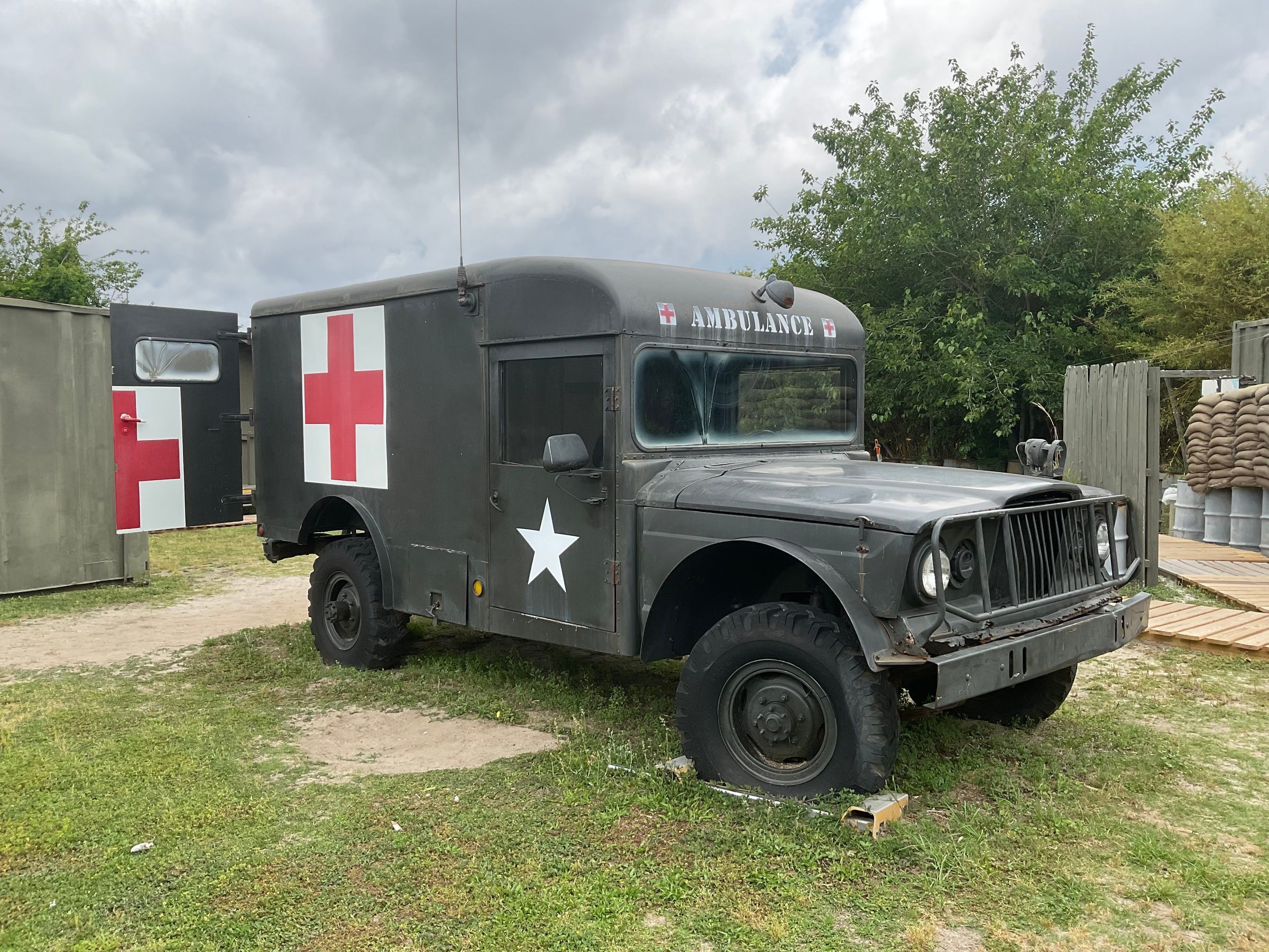 Primary Image of M725 Ambulance