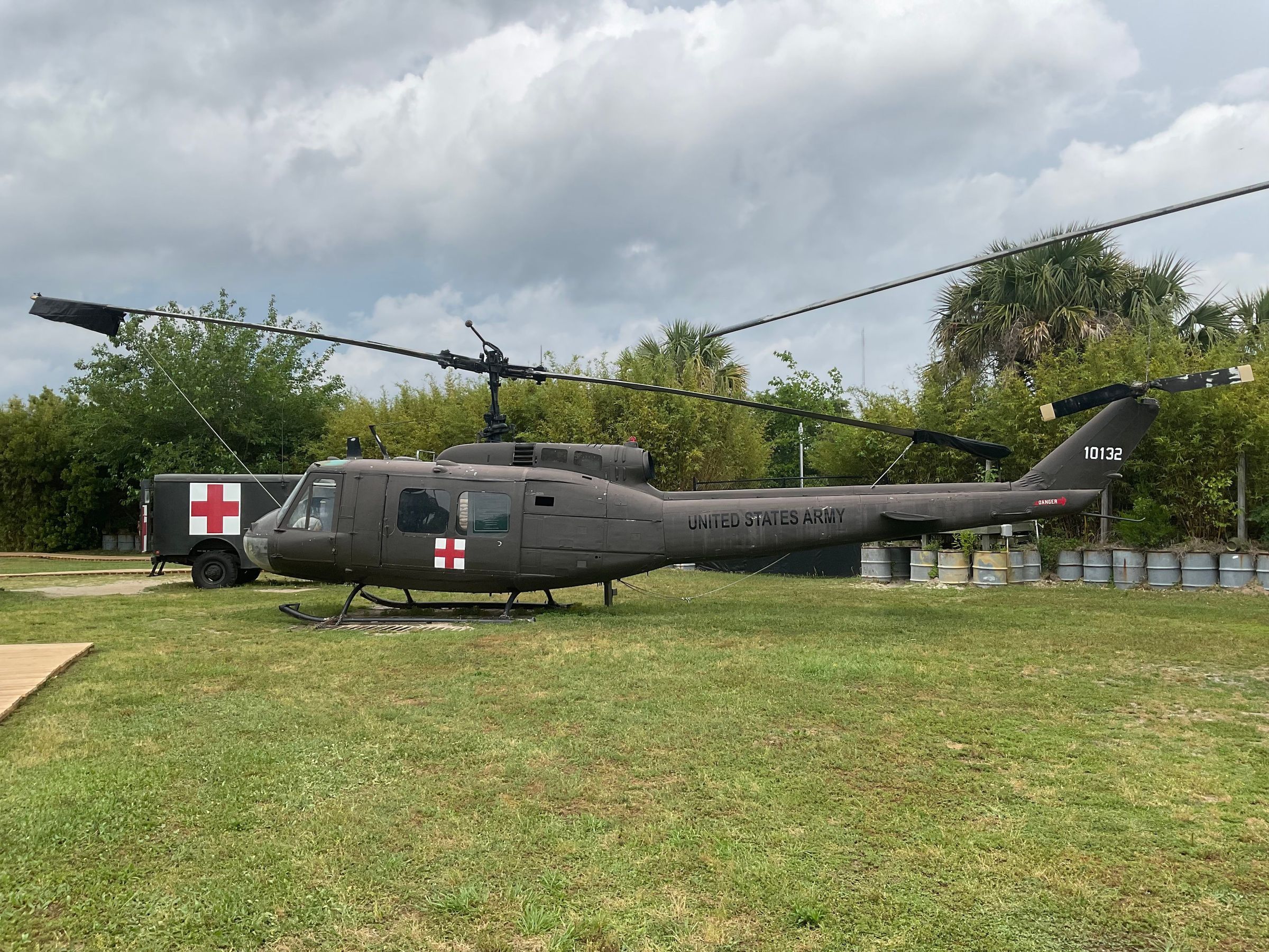 Primary Image of UH-1 Iroquois 