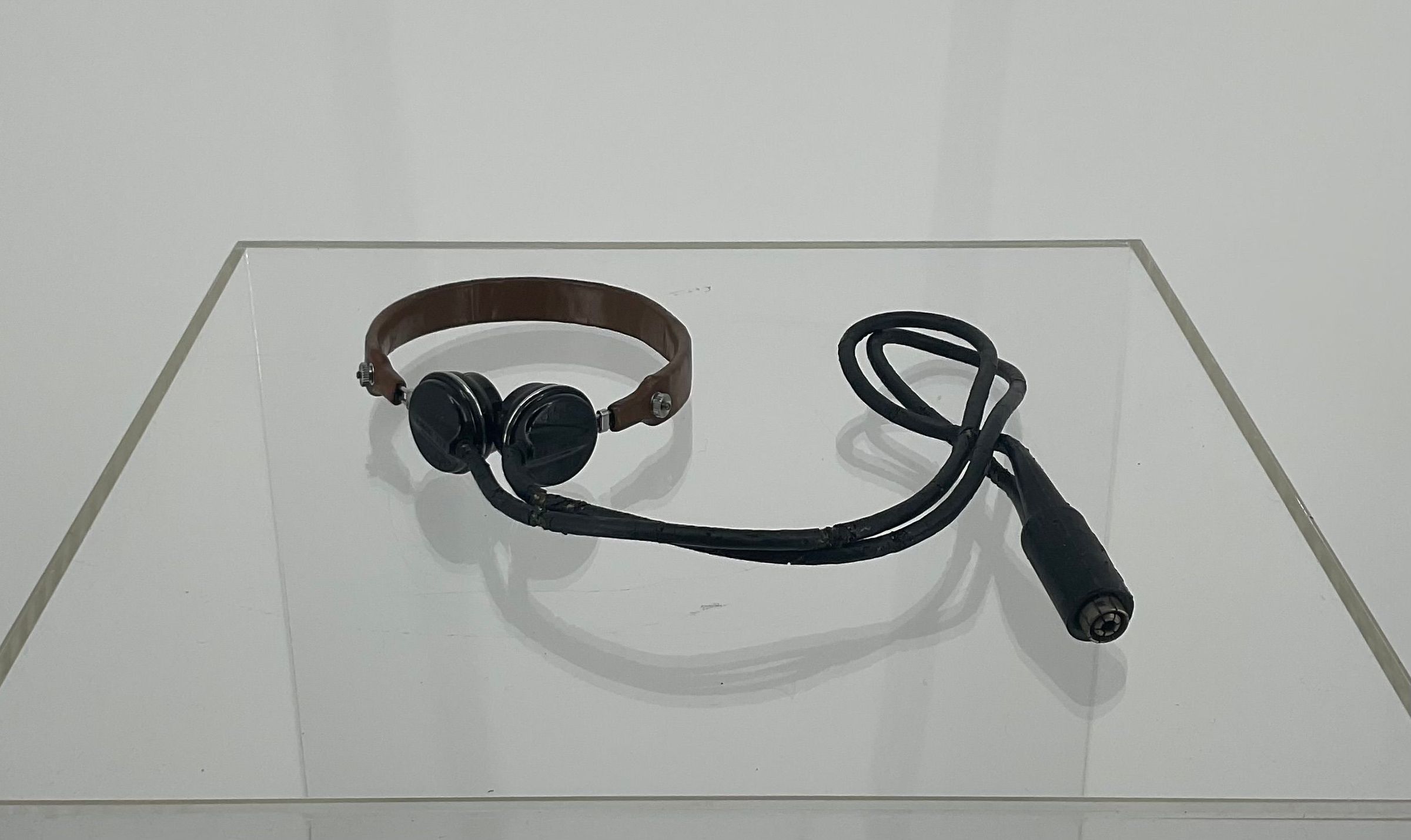 Primary Image of Telephonica Radio Headset