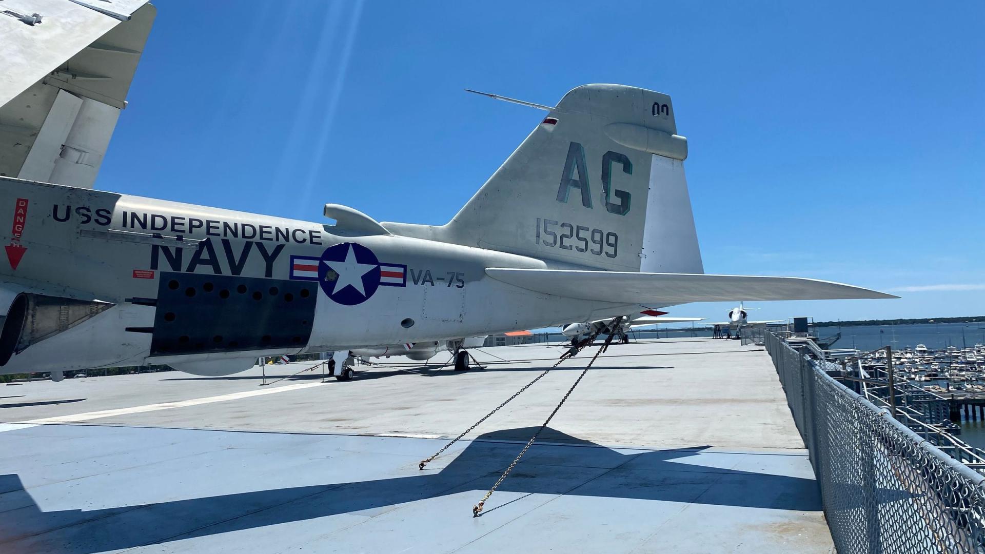 Alternative Image of A-6E Intruder