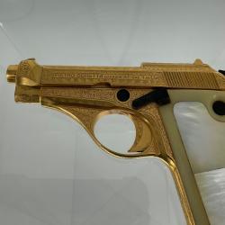 Alternative Image of Gold-Plated Beretta of James Cain