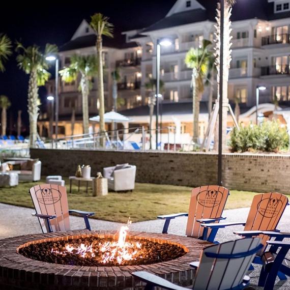 Exterior photo of the Charleston Harbor Resort