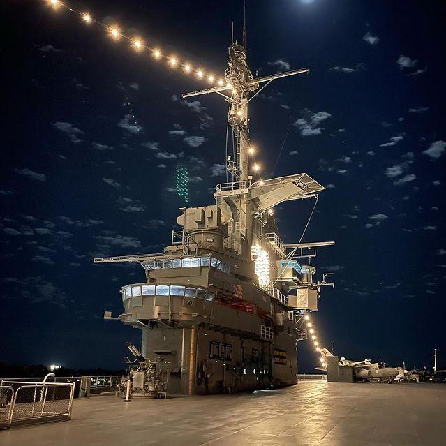 Picture of the USS Yorktown at night