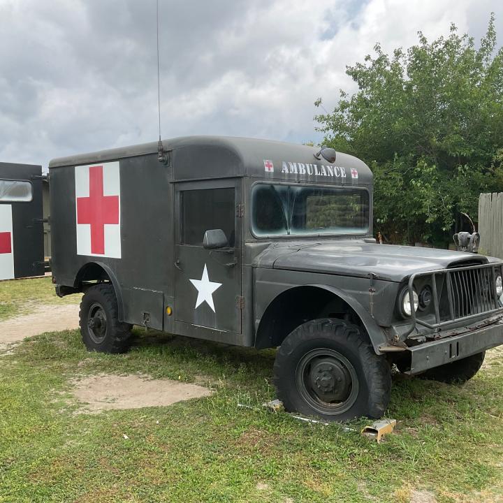 Primary Image of M725 Ambulance