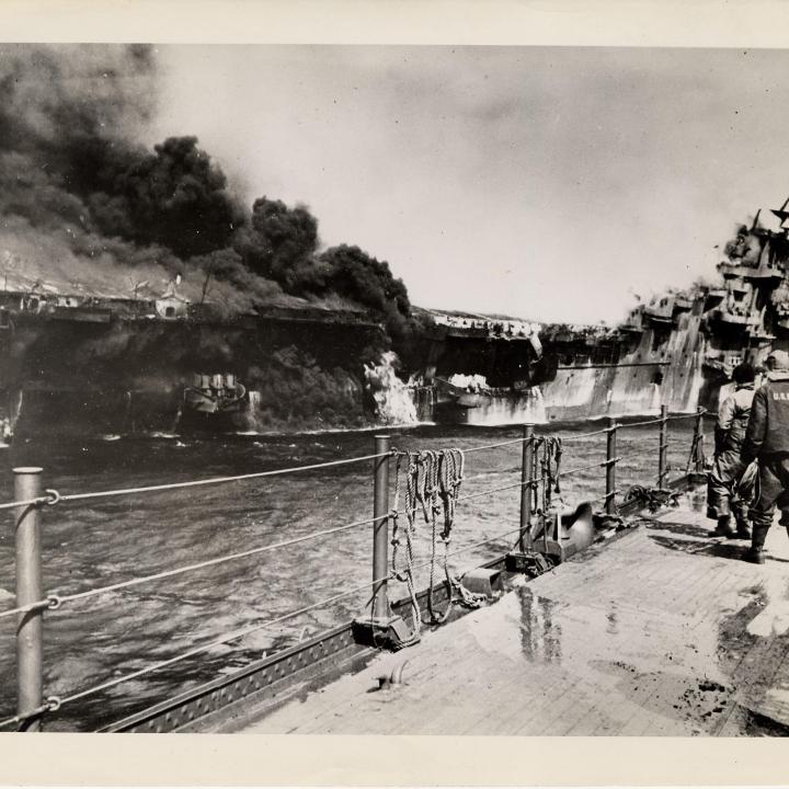 Primary Image of The USS Sante Fe (CL-60) Moves Alongside the USS Franklin (CV-13)