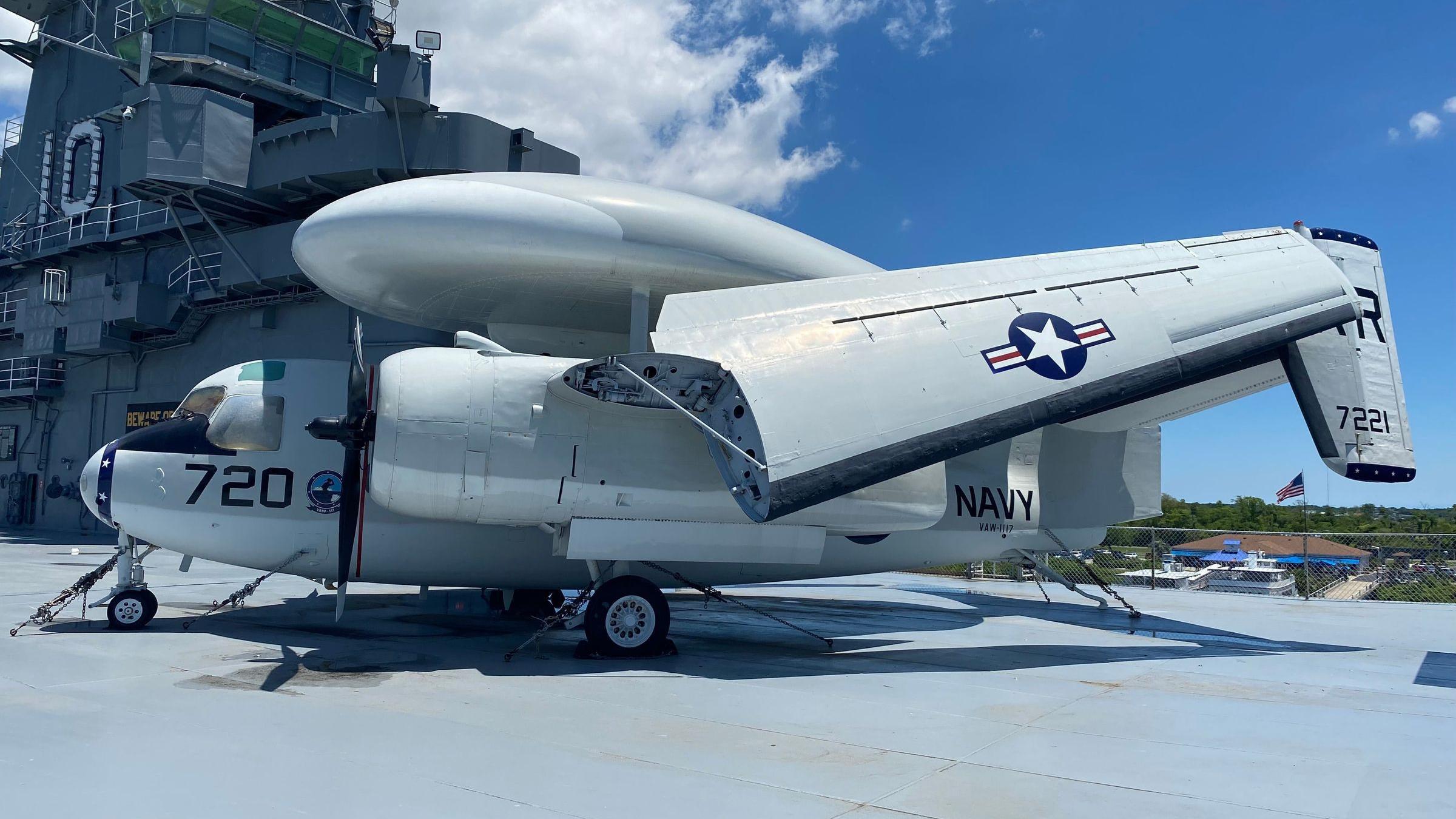 Primary Image of E-1B Tracer